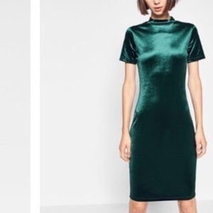 Zara Green velvet dress size M